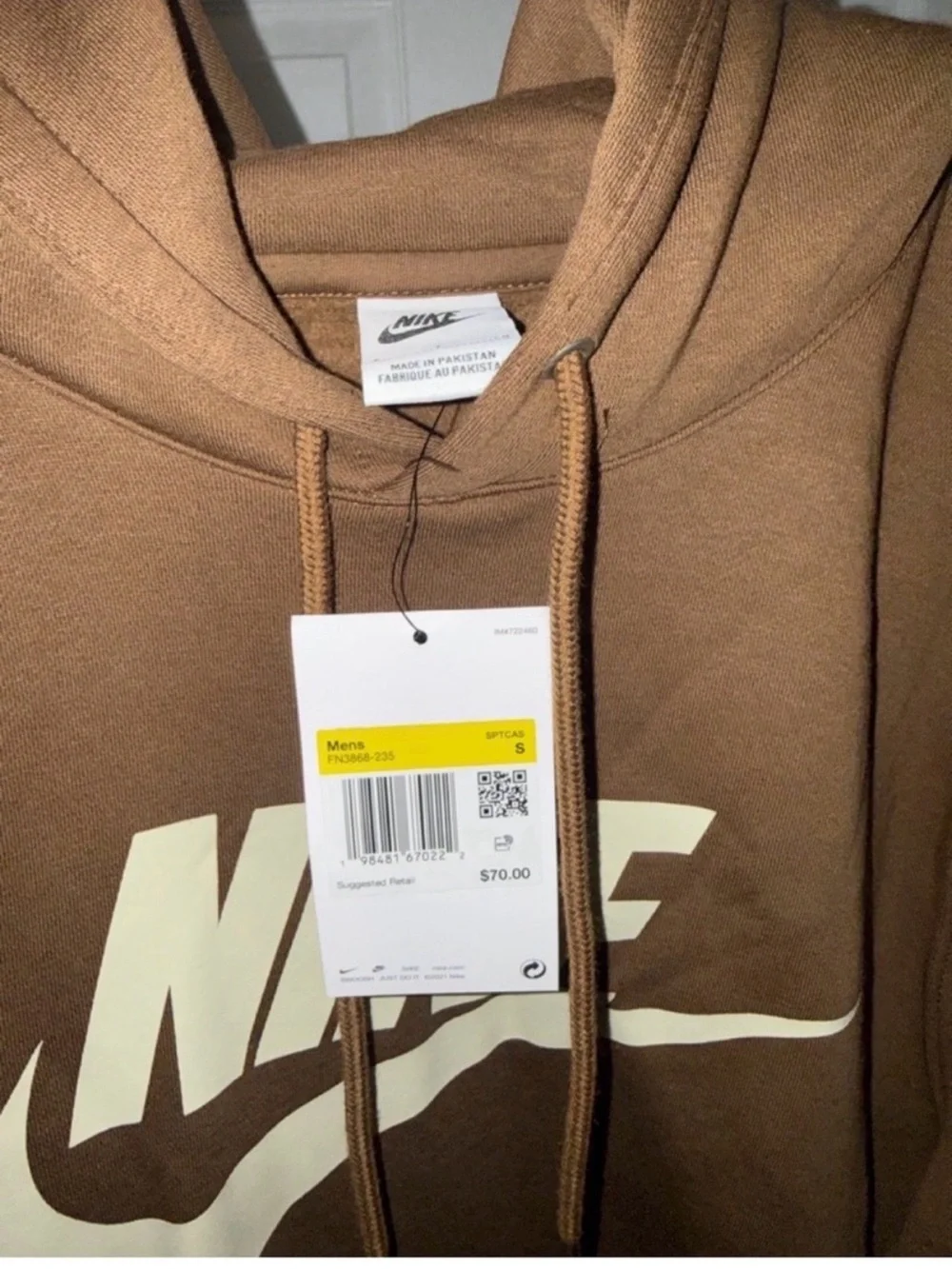 Nike classic pullover